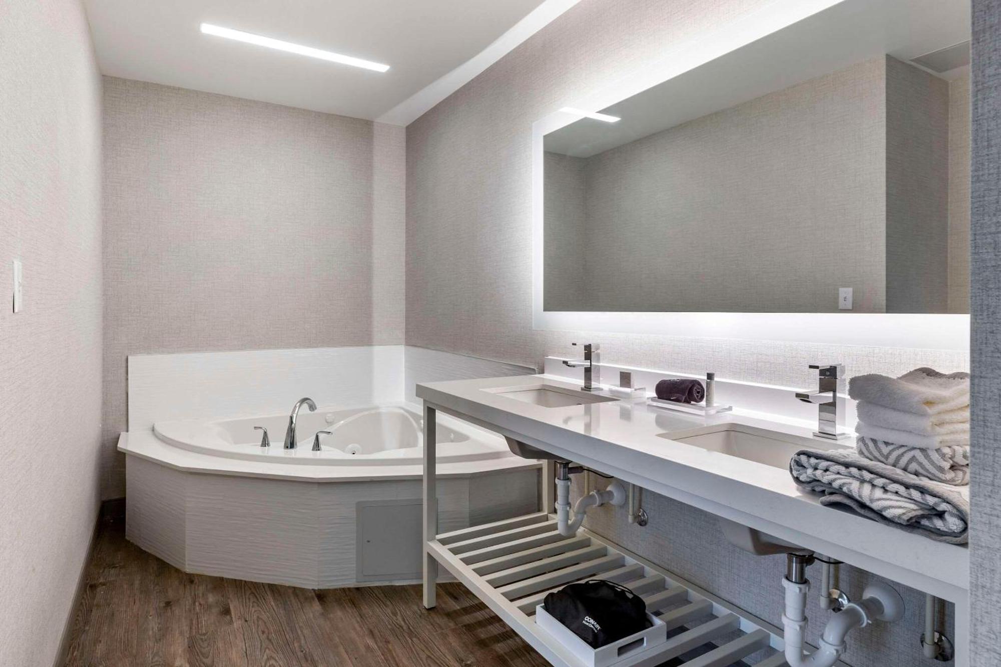 Cambria Hotel Manchester South Windsor Eksteriør bilde